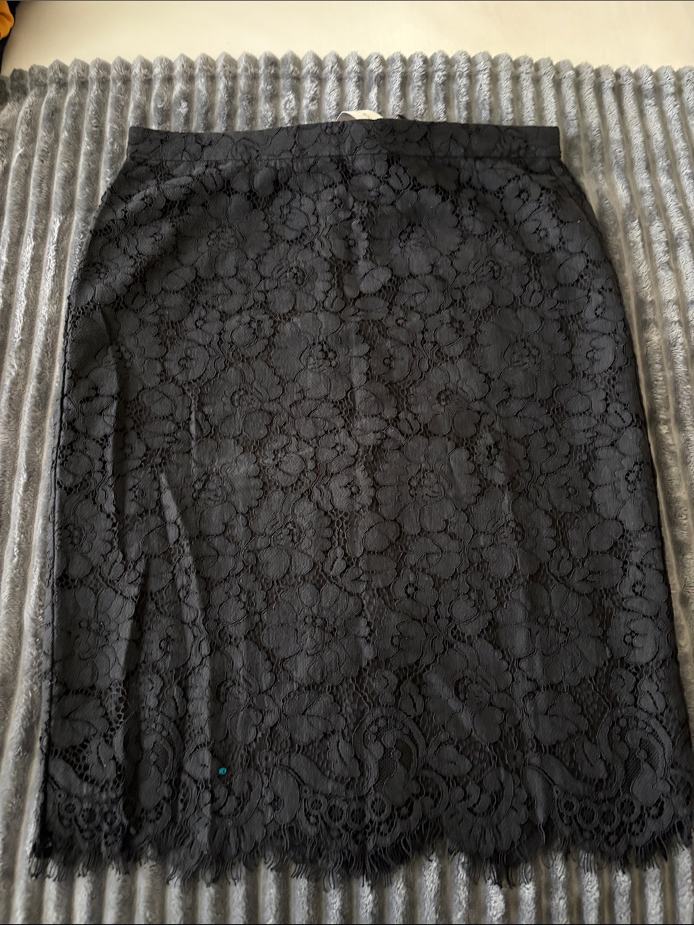 Ann Taylor Black Floral Lace Pencil Skirt